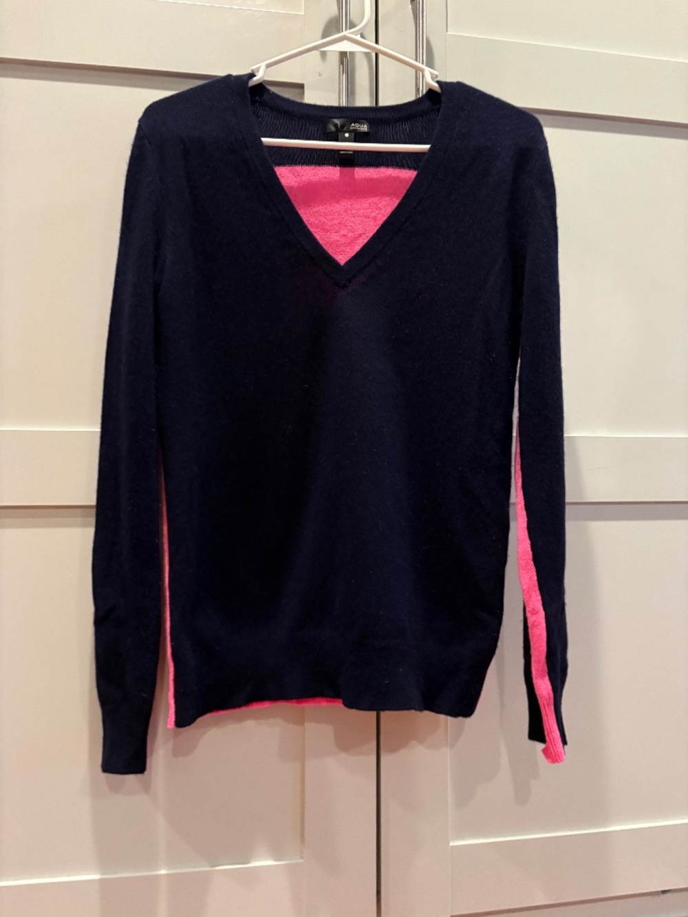 Aqua by Bloomingdale’s 100% cashmere sweater